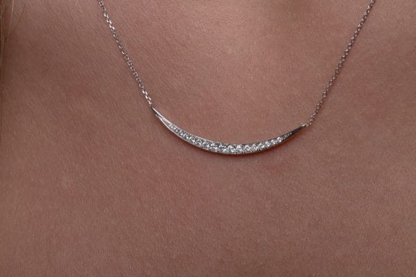 Diamond smile bar necklace - Image 4