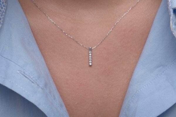 Cylindrical diamond bar necklace - Image 2