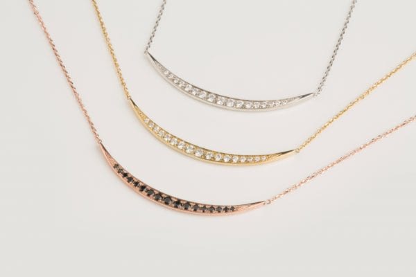 XRI_6465 Diamond smile bar necklace - Image 1