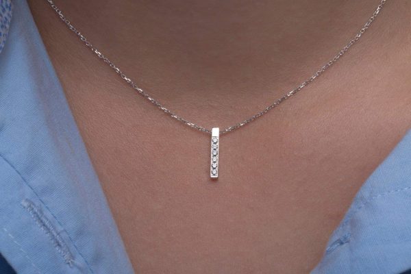 square bar pendant diamonds