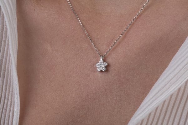 Cute diamond flower gold necklace - Image 3