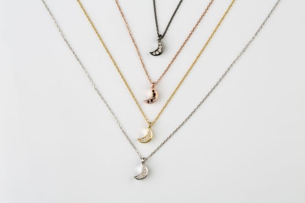 Small diamond moon gold necklace - Image 6