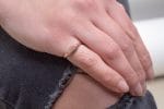 Small oval signet gold ring, RN300 - Image 3
