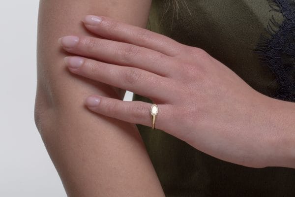 Oval diamond signet ring, RN300-1 - Image 4