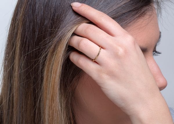 Τhin five diamond gold ring, 1.25mm - Image 3