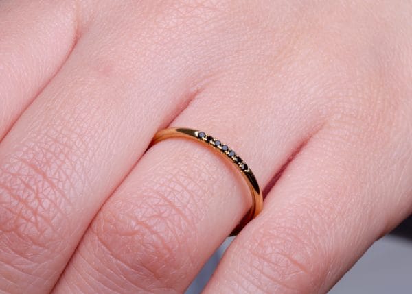 Ultra thin seven diamond ring, 1.1mm - Image 2