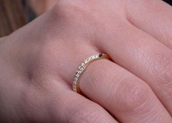 XRI_1807 Full diamond mobius ring, RN130 - Image 2