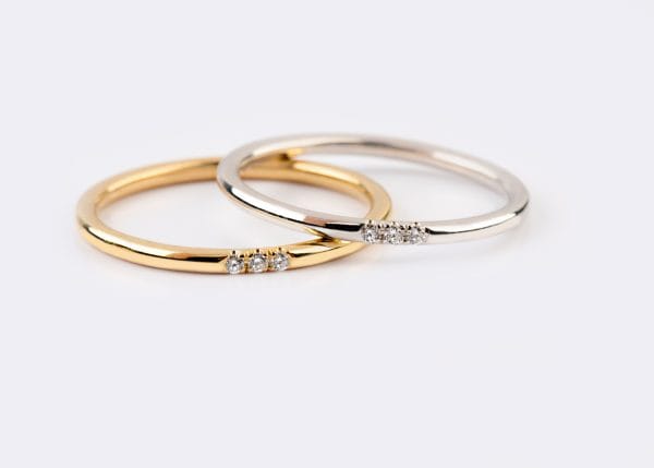 Τhin three diamond gold ring, 1.25mm - Image 9