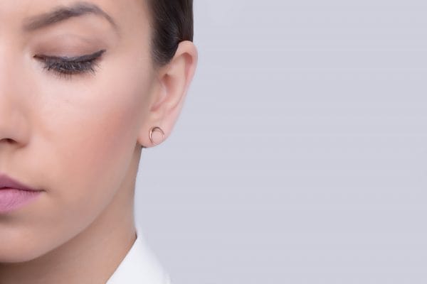 Double horn moon stud earrings - Image 5