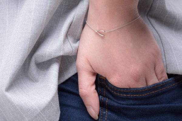 Tiny wishbone gold bracelet - Image 6