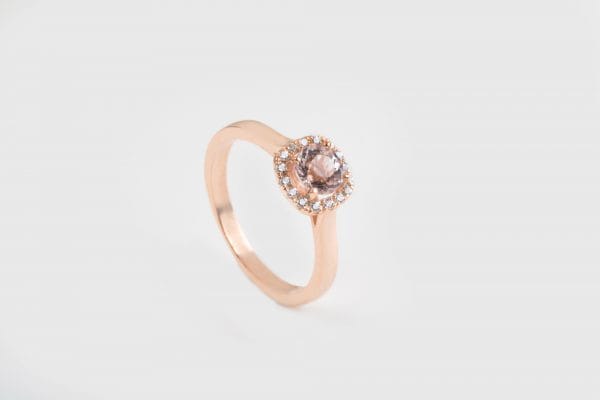 Morganite square halo ring - Image 6