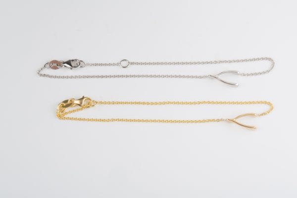 Tiny wishbone gold bracelet - Image 8