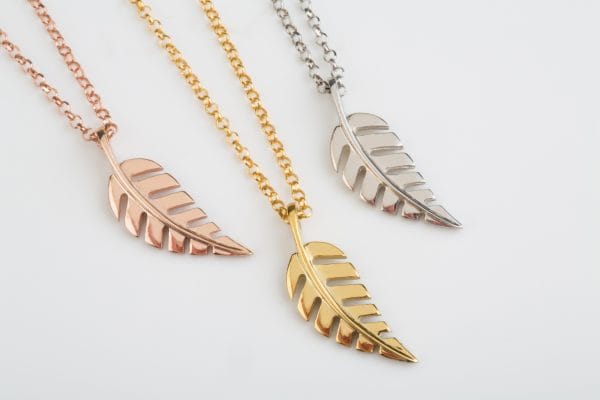 XRI_2953 Plain feather gold necklace - Image 1