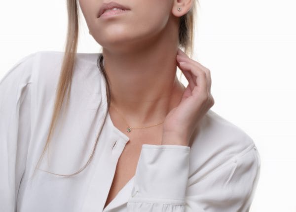 Rosette diamond flower necklace - Image 3