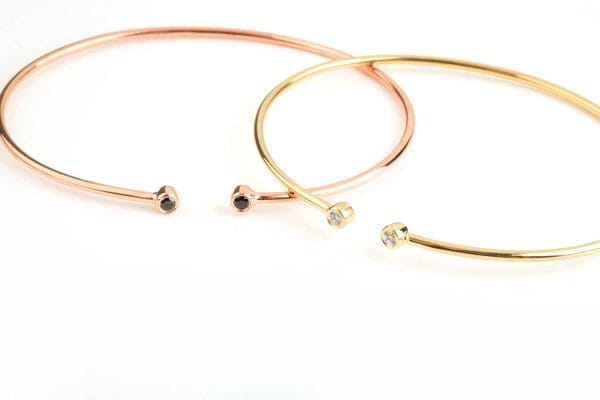 Two diamonds open bangle - Image 1