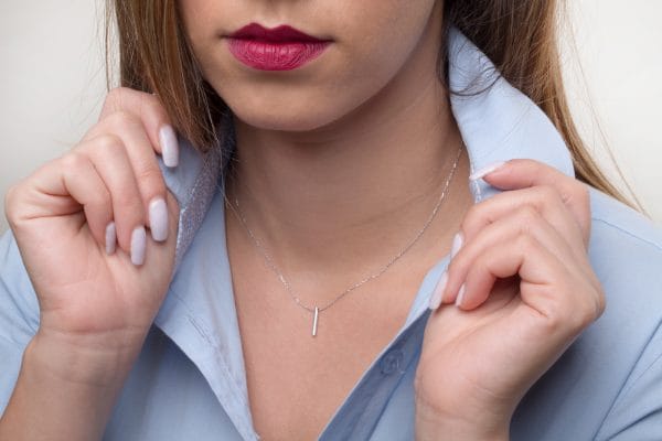 Cylindrical gold bar necklace - Image 7