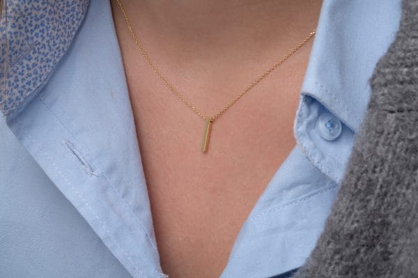 Square gold bar necklace - Image 4