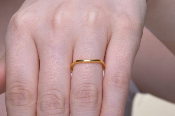 Wavy ring in solid gold - Image 7