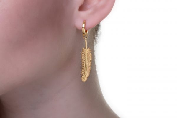ANV_6974 Feather single gold earring - Image 5