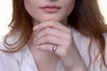 Moonstone cabochon gold ring - Image 3