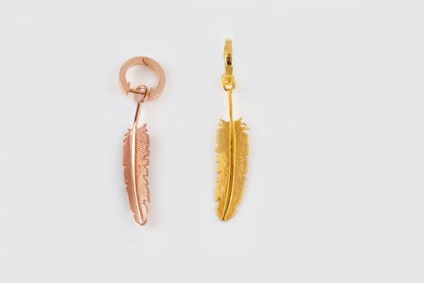 XRI_0578 Feather single gold earring - Image 8