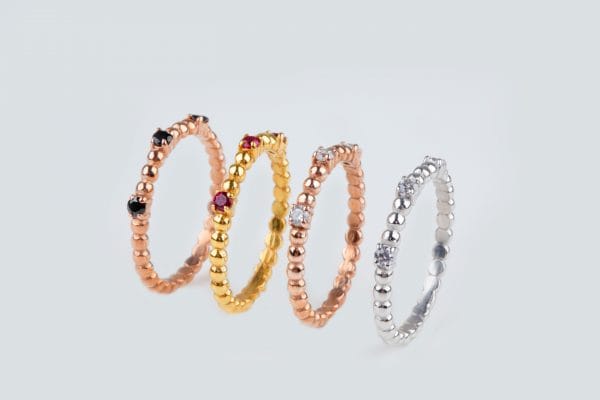 XRI_0853 Diamond dotted gold ring - Image 1