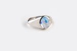 Moonstone cabochon gold ring