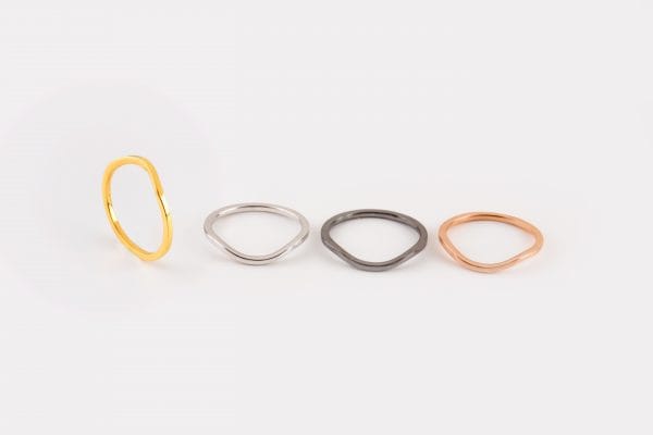 XRI_2941 Half-wave solid gold ring - Image 1