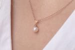 Triangle pearl gold necklace - Image 5