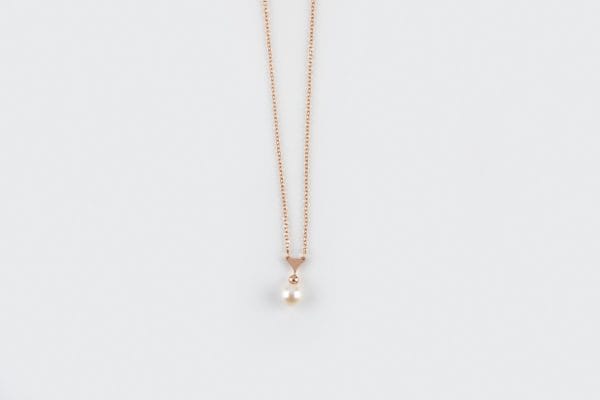 Triangle pearl gold necklace - Image 8