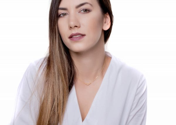 Floating angle chevron gold necklace - Image 5