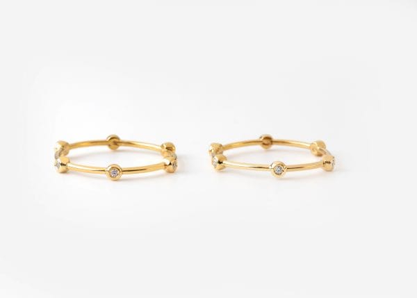 Six tiny bezel diamond ring - Image 3