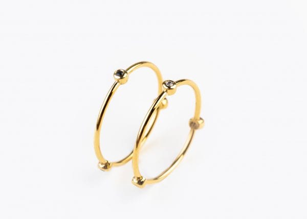 Three Tiny bezel diamond ring - Image 2