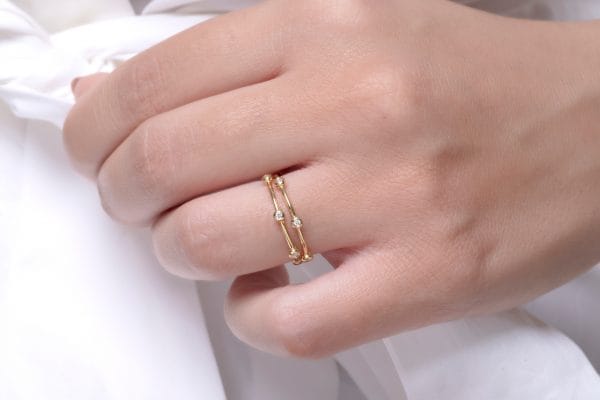 Six tiny bezel diamond ring - Image 7