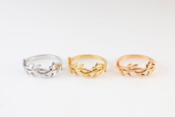 Leaf pattern gold ring - Image 2