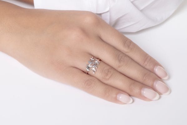 IMG_9212 Leaf wreath gold ring - Image 1