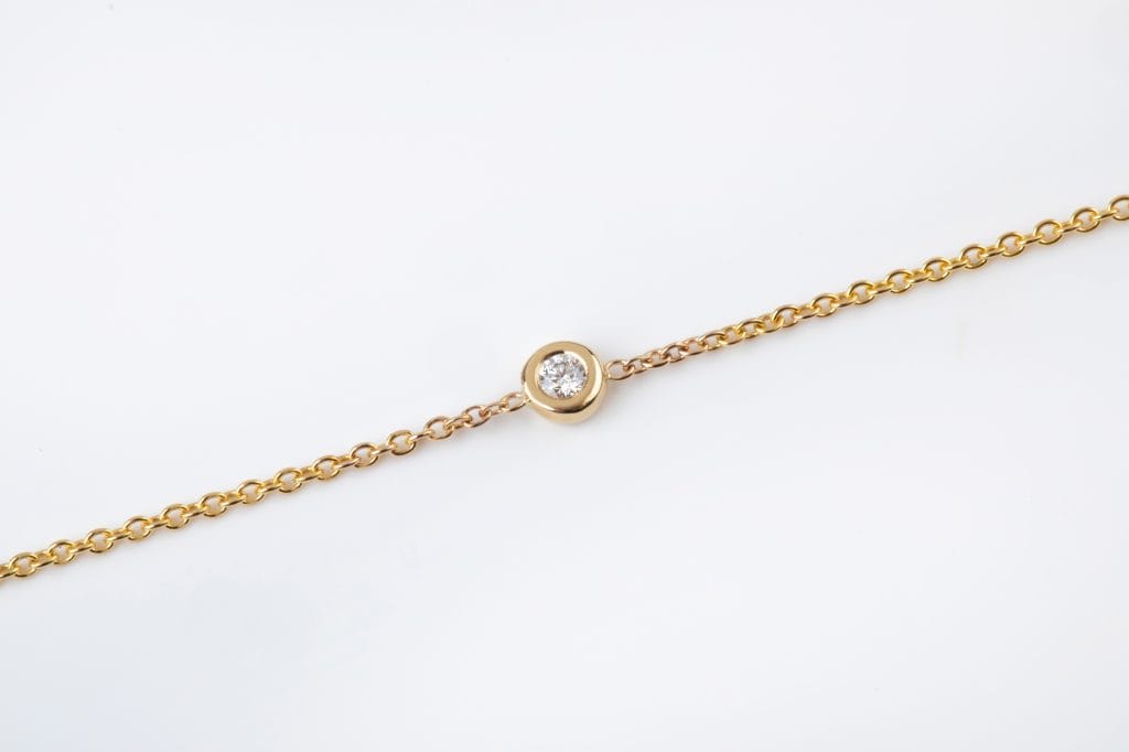 Solid gold anklet with a sparkling diamond, Diamond anklet available in any color Elegant