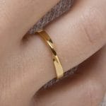 Gold mobius ring 2.4mm, RN100