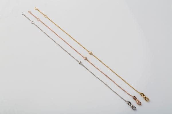 Dainty Diamond bracelet in solid gold - Image 5