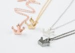 Dainty Crown necklace in solid gold - Image 4