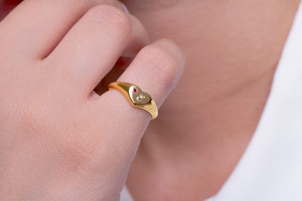 XRI_6677 Signet ring in heart shape, RN310 - Image 1