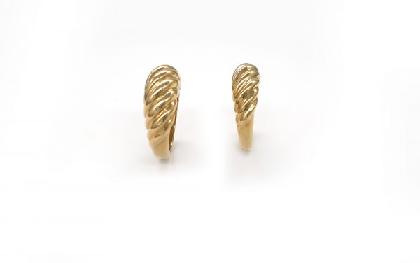 Small wave croissant ring in solid gold - Image 7