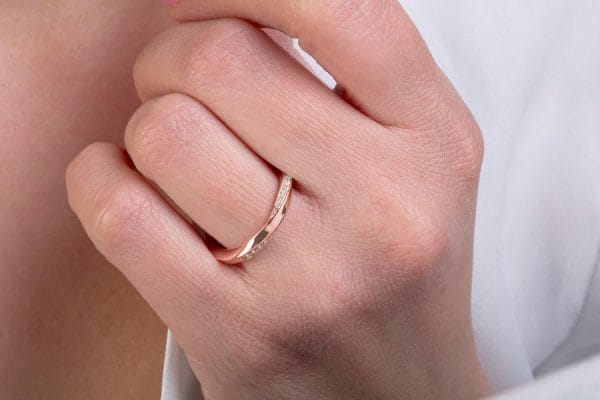 18 diamond Mobius 2.3mm 2 Mobius ring with two rows of diamonds, RN135 - Image 3