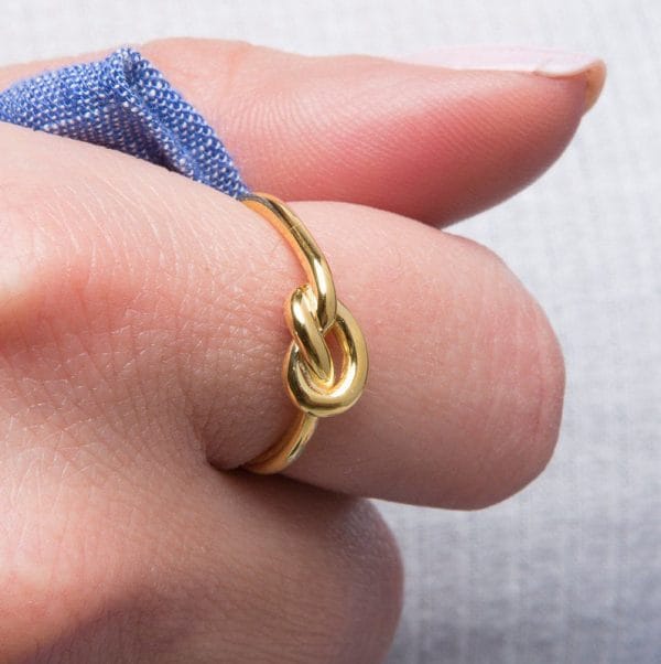 Dainty gold knot ring, RN205 - Image 4