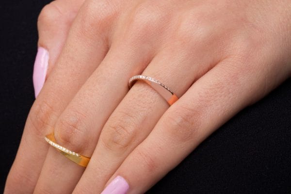 19 diamond Mobius ring 3.3mm, RN140 - Image 3