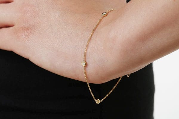 3 Diamond chain gold bracelet - Image 1