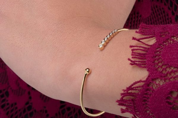 7 diamonds bangle 3 7 diamonds open gold bangle - Image 1