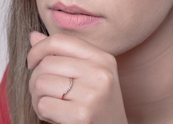 Curve diamond ring 1 Curved diamond gold ring - Image 1