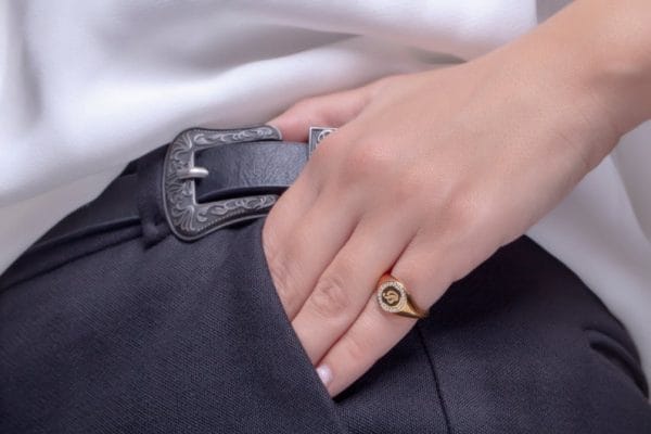 Diamond signet gold ring, RN320-1 - Image 5