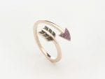 Diamond arrow gold ring